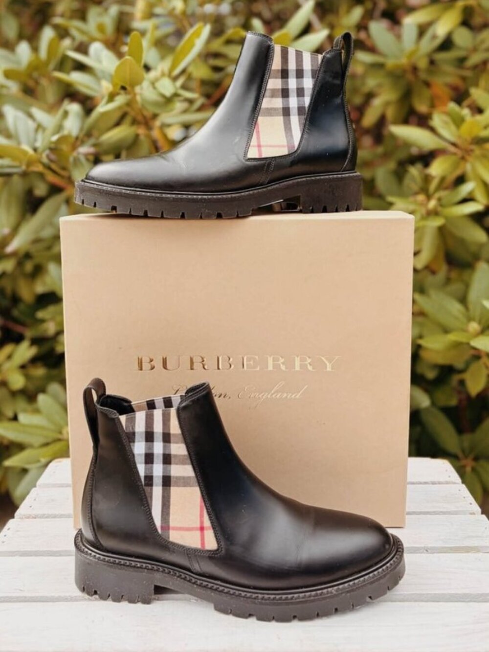 Burberry Allostock Check Leather Chelsea Boots - Size 37